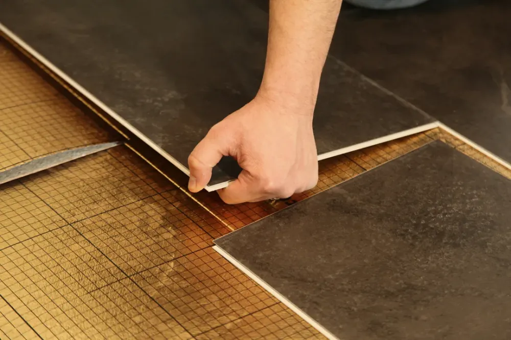Pose parquet près de Fondettes